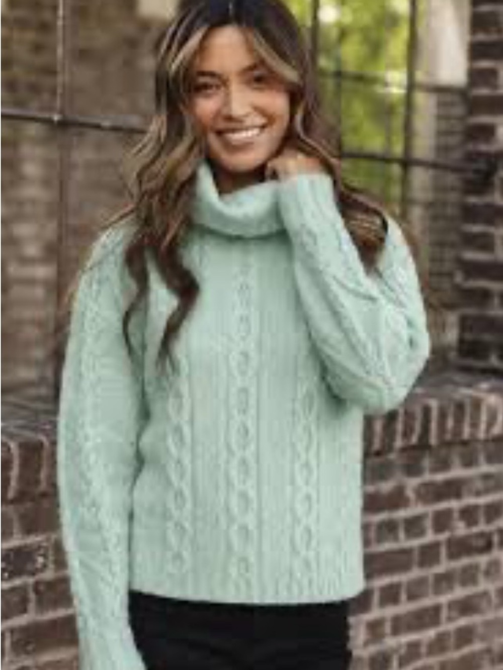 Daniel Bishop 100% Cashmere Cable Knit Cowl Neck Sweater in a soft mint Size M